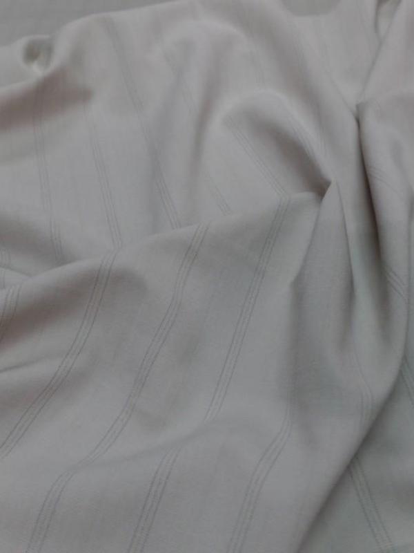TISSU Stretch polyester viscose soie a rayures beige