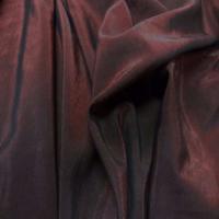 Style taffetas apparence organza ton rouge reflets noir01