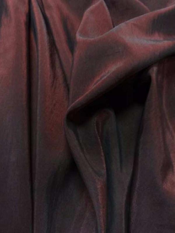 Style taffetas apparence organza ton rouge reflets noir