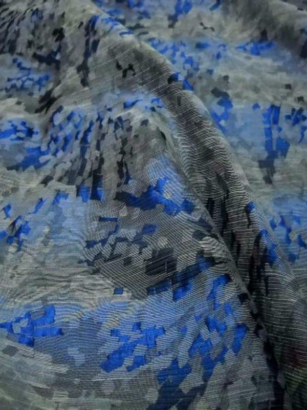 Style taffetas faconne ton bleu gris