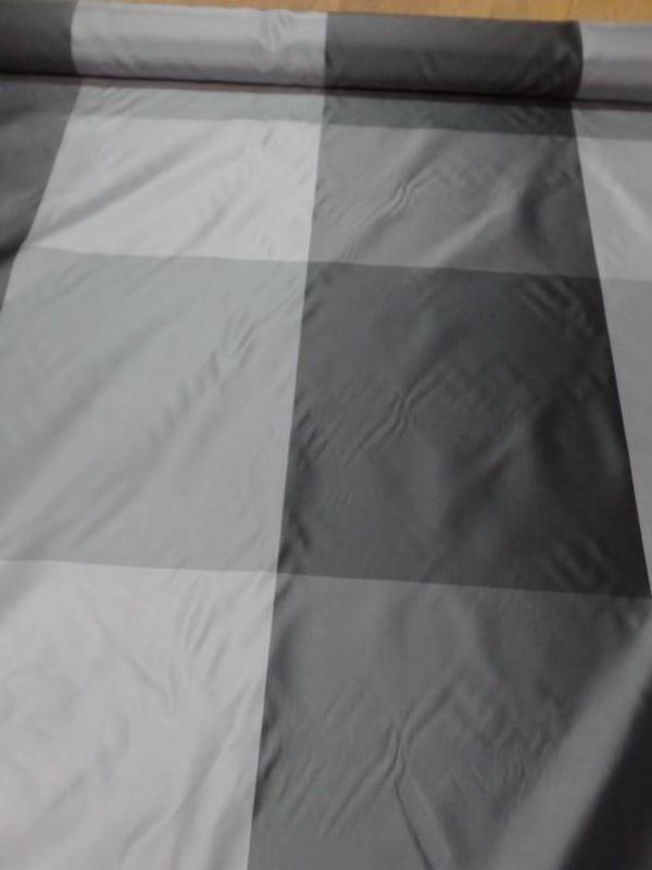 Taffetas a gros carreaux ton de gris