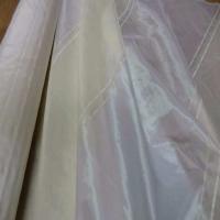 Taffetas blanc casse a rayures brode5