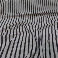 Taffetas blanc cassé a rayures floqué en velours noir sur Marseille