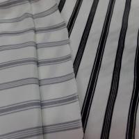 vente Taffetas blanc cassé a rayures floqué en velours noir