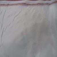 Taffetas blanc mat brode a motifs bandes rouge bordeaux5