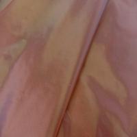Taffetas changeant abricot a reflets