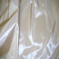 Taffetas changeant beige dore reflets blancs5
