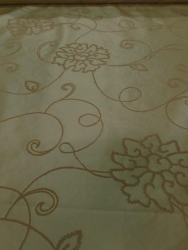 Vente de Tissu Taffetas changeant doré floqué velours beige