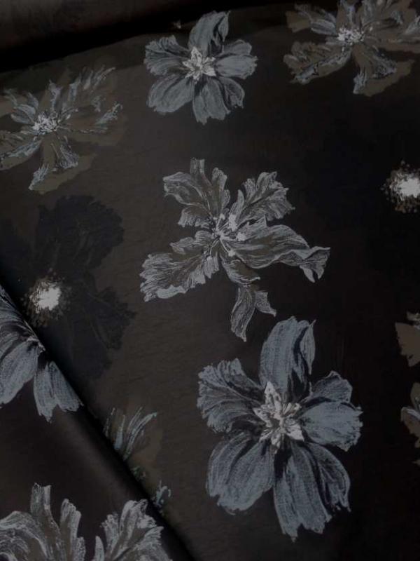 Taffetas d ameublement changeant marron noir imprime grosses fleurs taupe gris