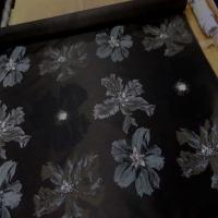 Taffetas d ameublement changeant marron noir imprime grosses fleurs taupe gris6