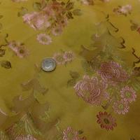 vente de tissu taffetas d'ameublement jaune doré brodé fleurs ton cuivre et kaki clair en ligne