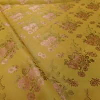 vente de taffetas d'ameublement jaune doré brodé fleurs ton cuivre et kaki clair