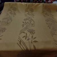 Taffetas d ameublement jaune safran a motifs decore aspect velours taupe01