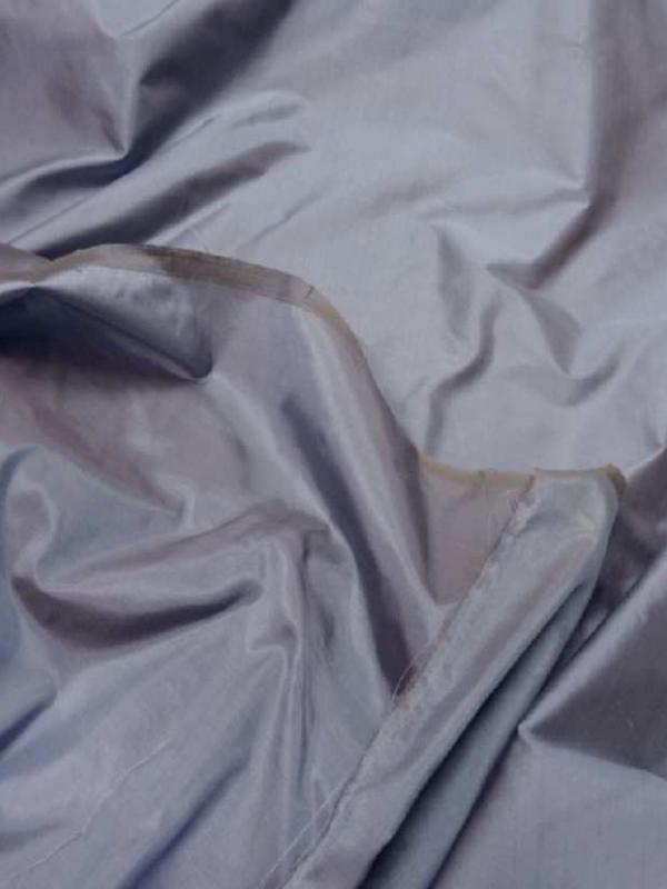 Taffetas de soie 100 changeant gris reflets beige