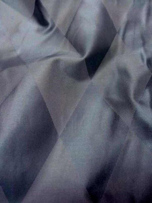 Taffetas de soie dessin arlequin ton bleu gris en 1 45m de l1
