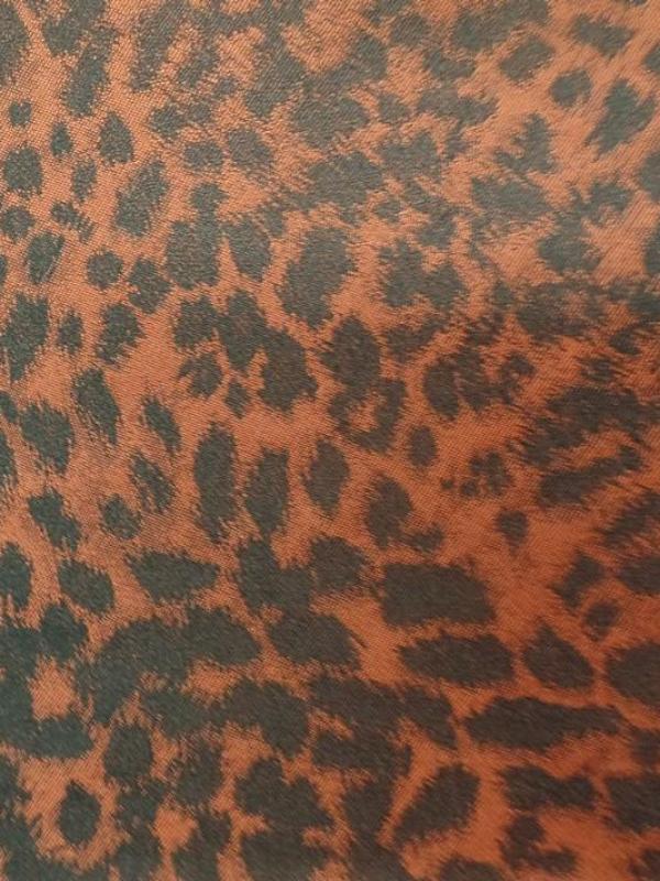 Taffetas faconne leopard ton marron et noir0