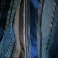 Taffetas faconne rayures ton bleu9