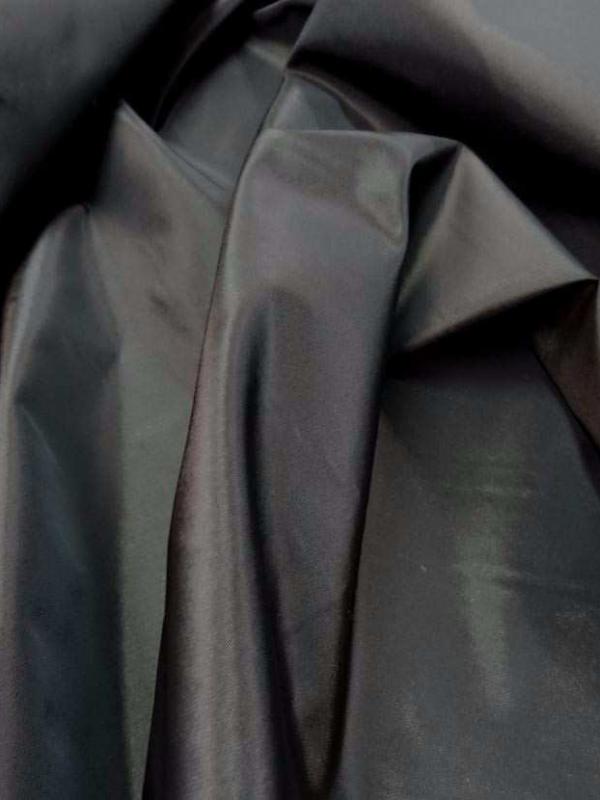 Taffetas marron fonce a reflets noir