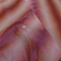 Taffetas motifs bandes en degrade ton bordeaux reflets fuchsia0