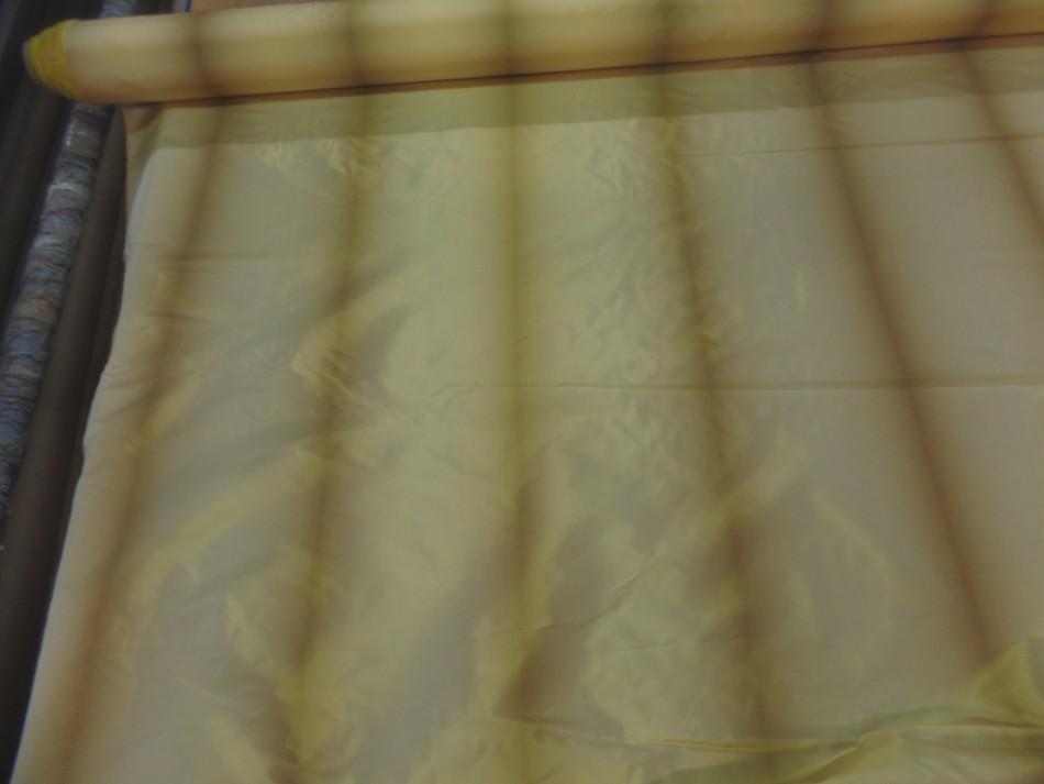 Taffetas ton de jaune a bandes en camaieu3