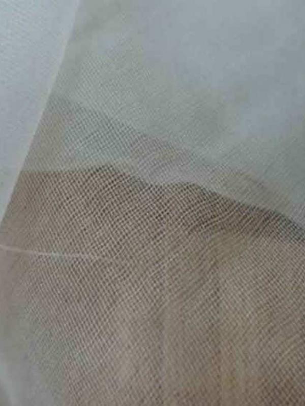 Tarlatane de soie 100 blanc casse en 1 35 m l