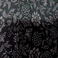 Tissu a fine cotes noir imprime petite fleurs2