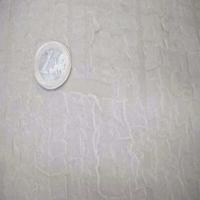 Tissu blanc faconne4