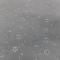 Tissu broderie en coton blanc06