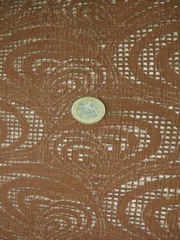 Tissu d ameublement epais ton caramel a motifs ecailles caramel