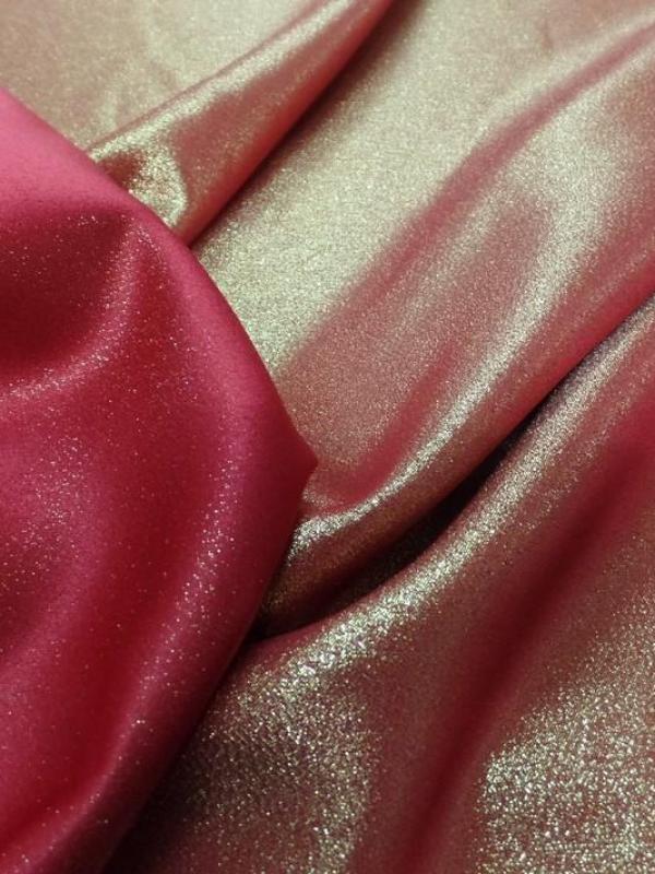 Tissu double face rouge bordeaux lurex dore en 1 60 m de large