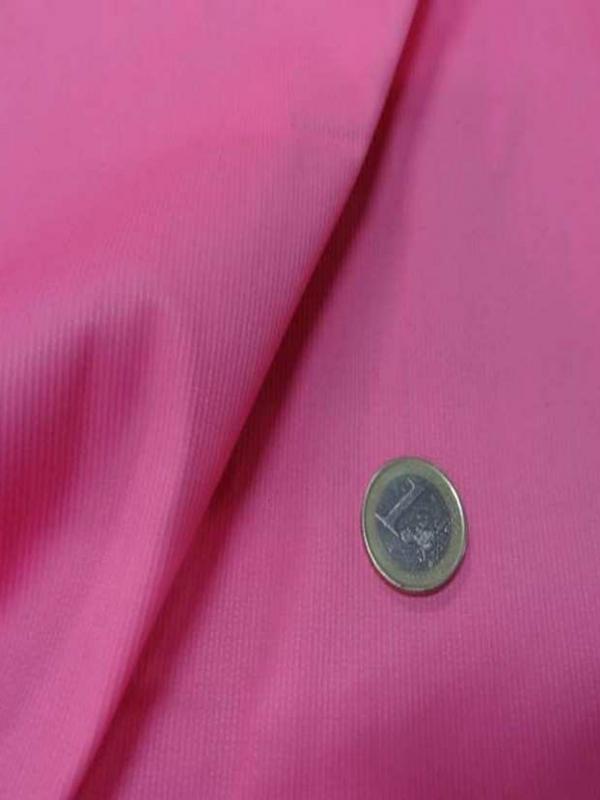 Tissu fin lycra dans la largeur rose
