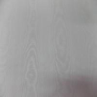 Tissu fin moire blanc casse6