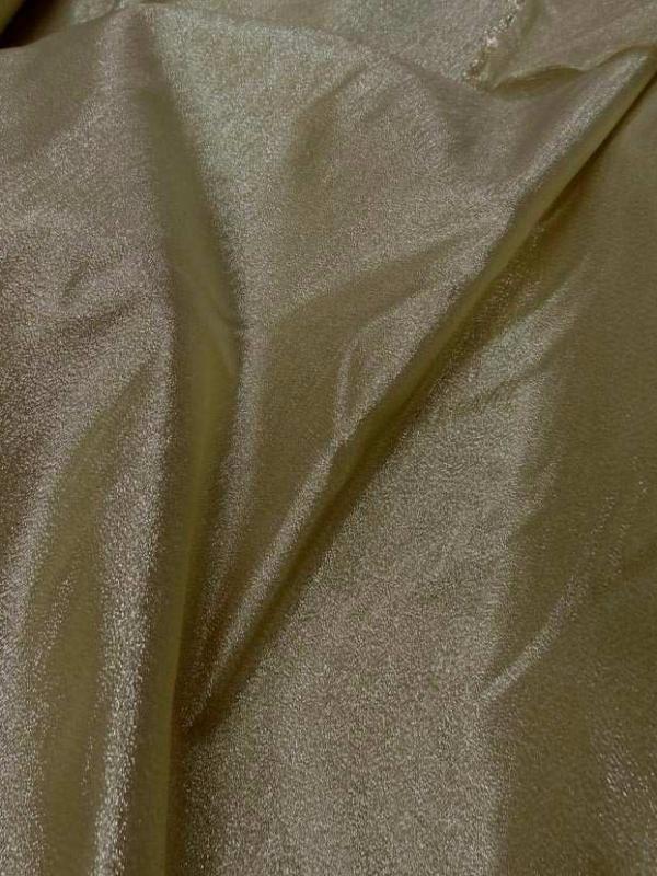 Tissu lame dore en 1 45m de large