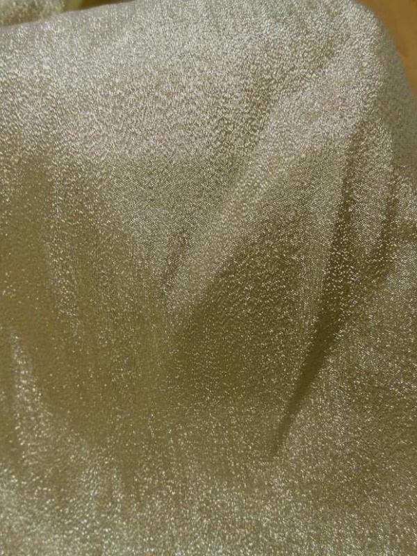Tissu lame dore en 1 45m de large