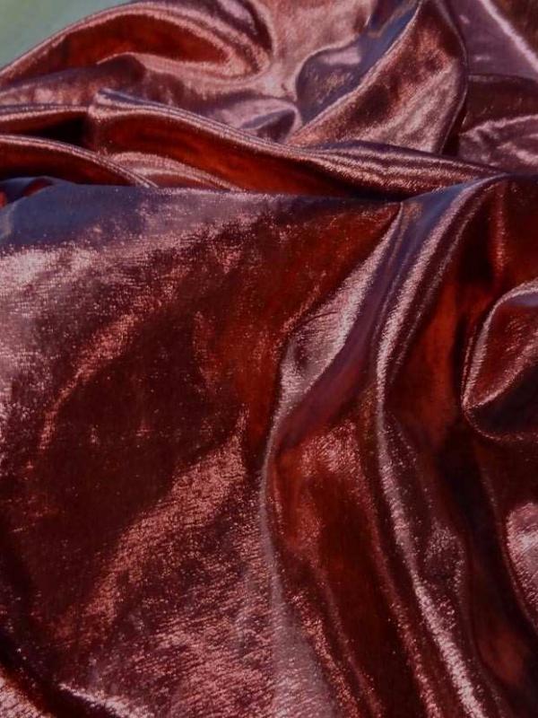 Tissu lame rouge noir