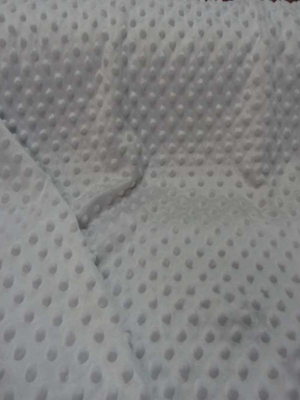 Tissu minky blanc en 1 50m de large
