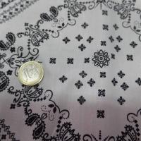 Tissu popeline coton 100% imprimé bandana blanc et noir en ligne