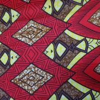 vente de tissu wax rouge imprimé poissons ton noir ,jaune et marron