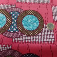 vente de tissu wax rose a motifs rond ton blanc ,bleu ,vert ,bordeaux au mètre