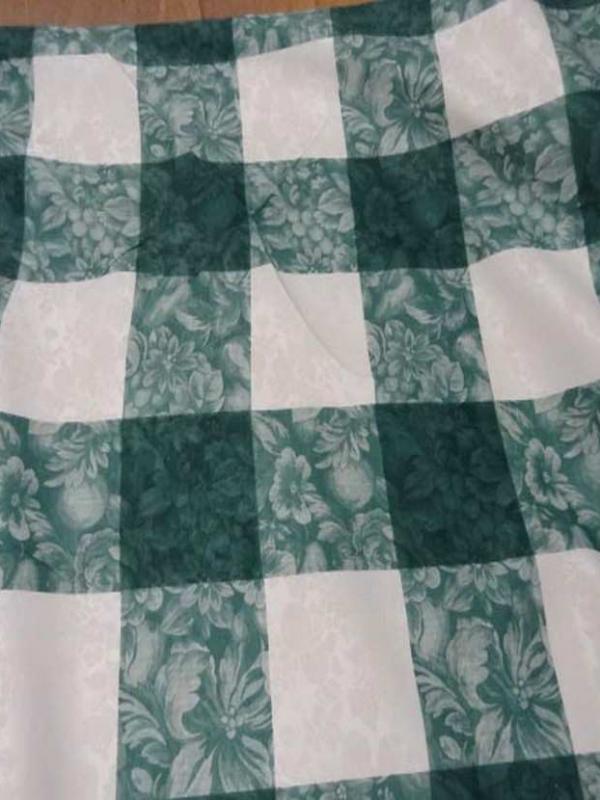 Toile de coton damasse imprime blanc vert en 3m de large