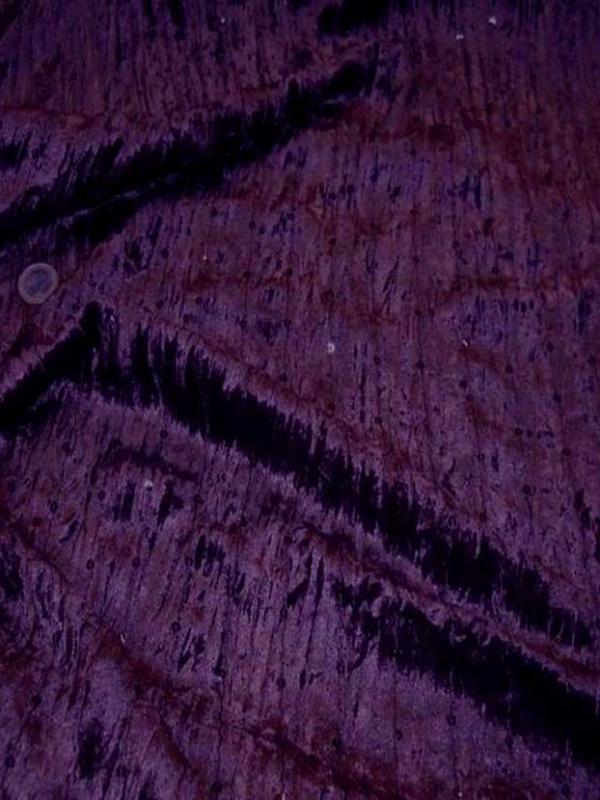 Tres beau velours souple prune a sequins
