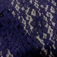 Tres belle dentelle guipure violette3