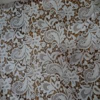Tres belle guipure blanc casse