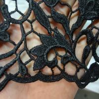 Tres belle guipure noire4