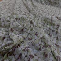 Twill de soie devore mousseline imprime ton vert olive marron et blanc