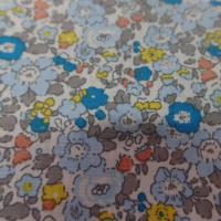 Vente de tissu coton popeline blanche imprime style liberty fleurs bleu jaune taupe