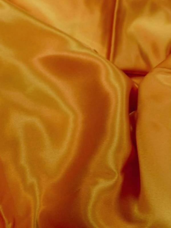 Tissu Satin de soie 100%  jaune dore 0 85m