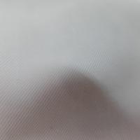 tissu Viscose blanc casse tissée sergé