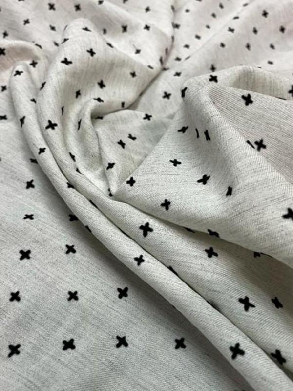 Viscose blanc chine a motifs devores en velours noir