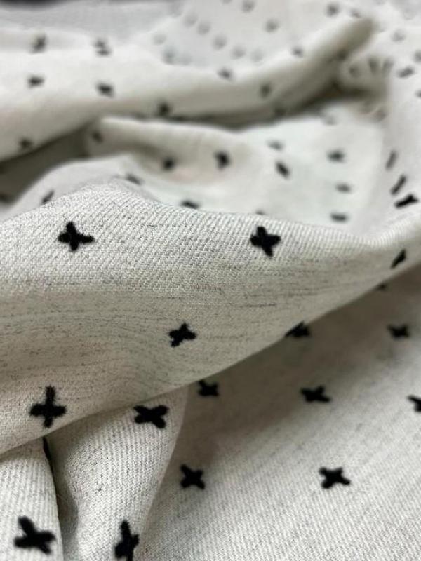 Viscose blanc chine a motifs devores en velours noir